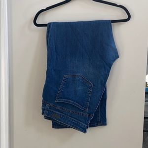 Kut from the Kloth women’s boyfriend jeans 16